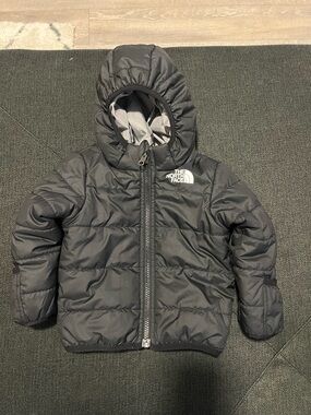 The North Face Kids Black Hooded Reversible Puffer Jacket 12-18 Month